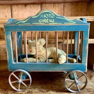 Vintage Broyhill Royal Circus Wagon Wood & Cast Iron